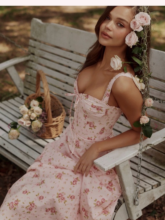 House of CB Dresses & Skirts - House of CB Rosalee Dress in Vintage Rose